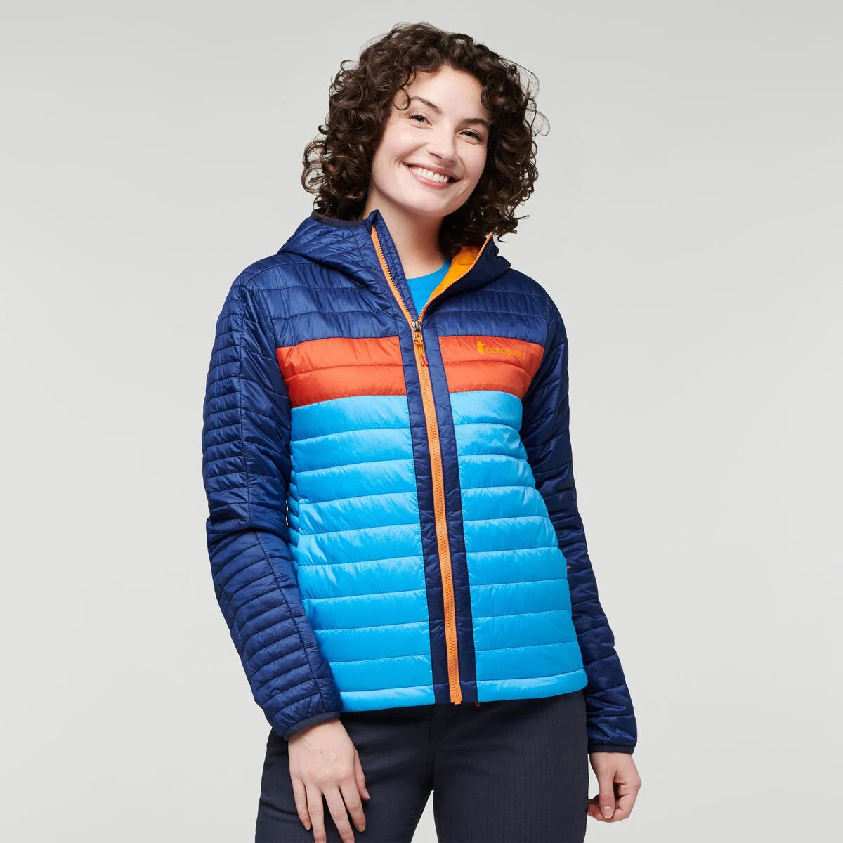 Cotopaxi Capa Insulated Hooded Jacket Femmes - Plein Air Entrepôt
