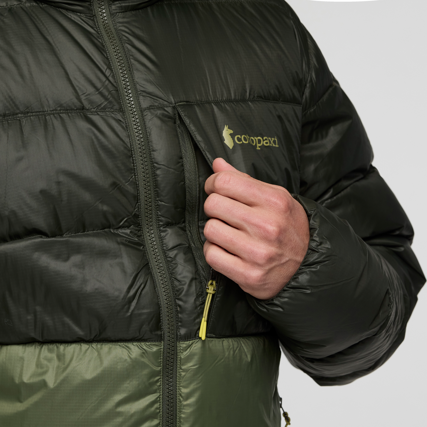 Doudoune à capuchon Cotopaxi Fuego Max Duvet Hommes - Plein Air Entrepôt