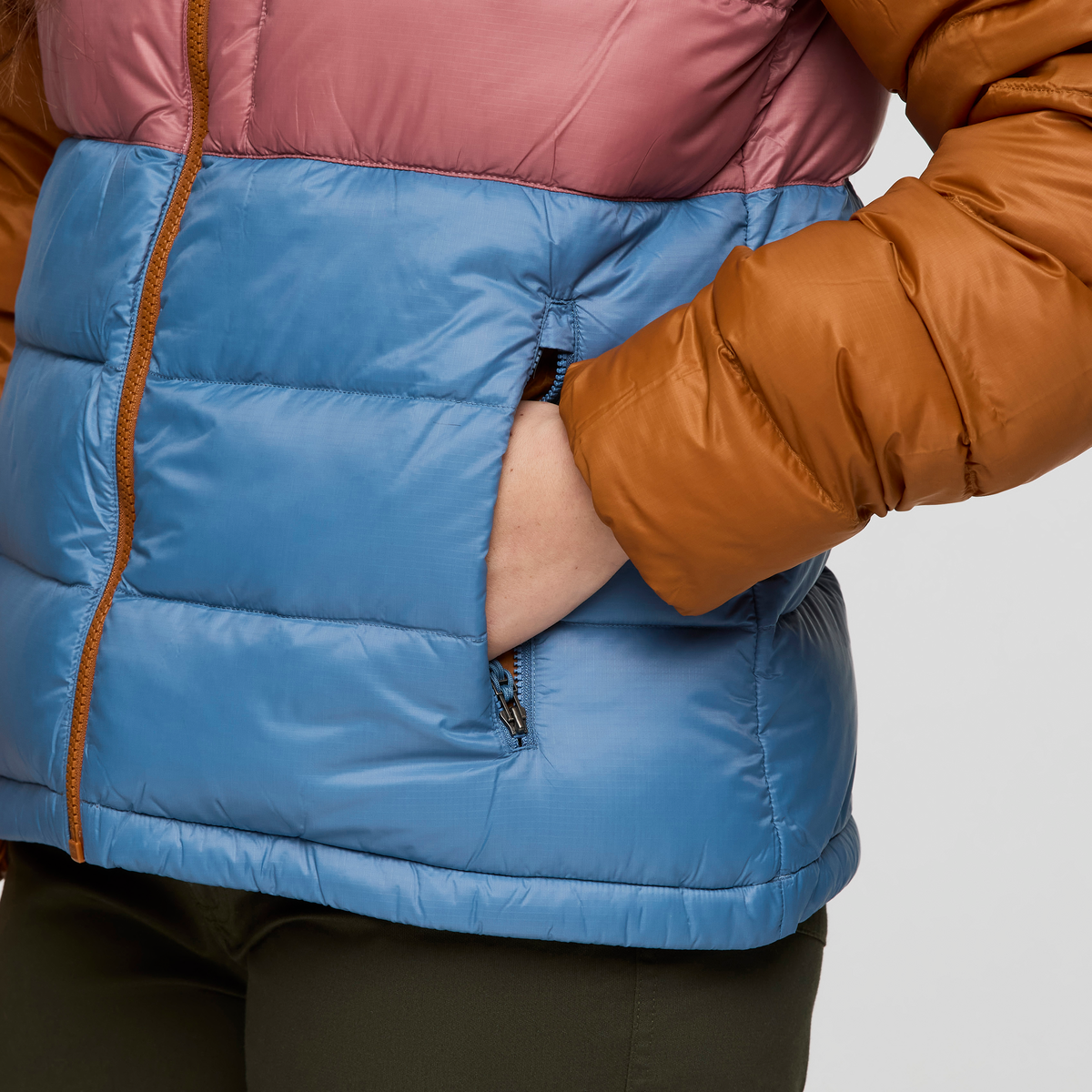 Manteau en Duvet Cotopaxi Fuego Max à capuchon Femmes - Plein Air Entrepôt