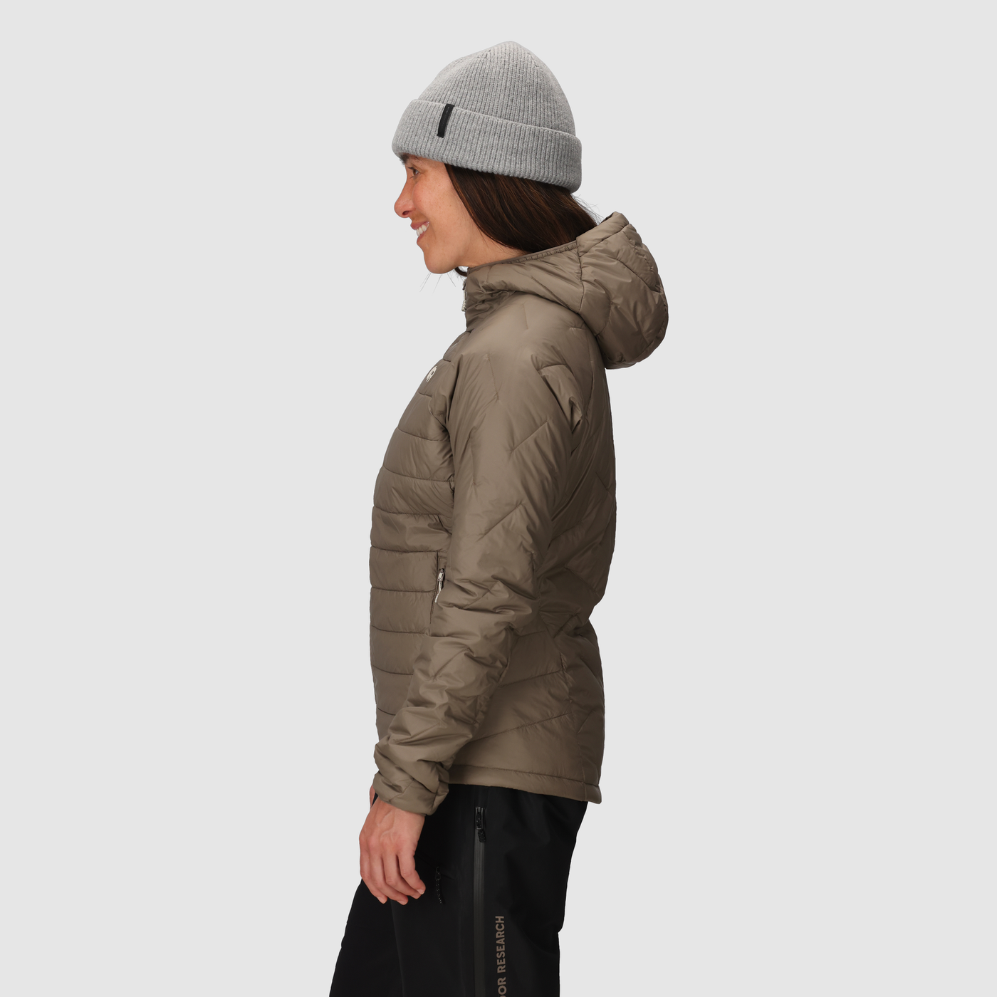 Doudoune Outdoor Research SuperStrand XT Hoodie Femmes - Plein Air Entrepôt