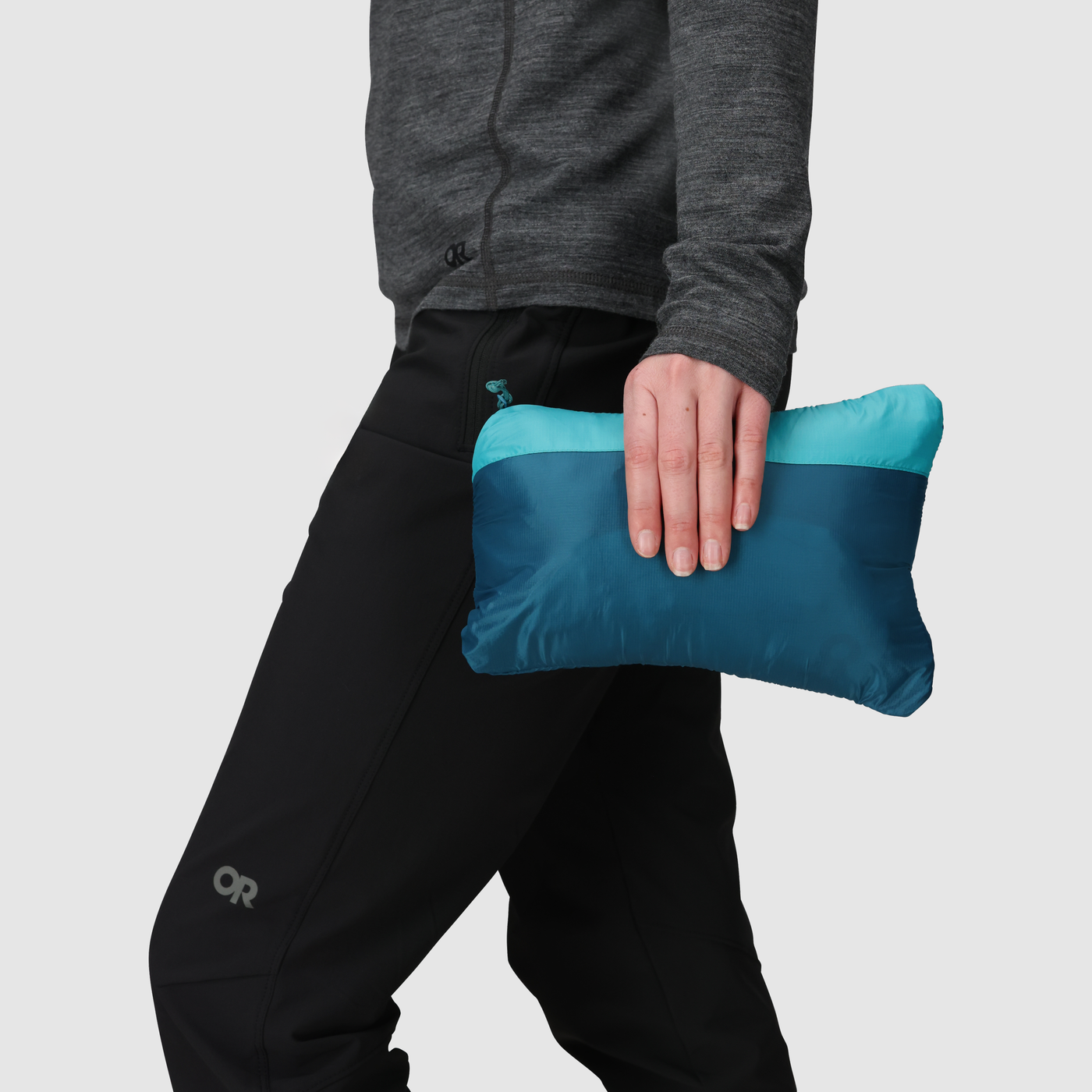 Doudoune Outdoor Research SuperStrand XT Hoodie Femmes - Plein Air Entrepôt